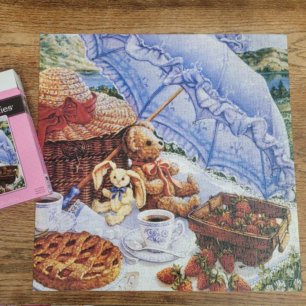 Timeless Teddies Sure-Lox Bear Blue Parasol 550 Piece Jigsaw Puzzle 20" X 20"